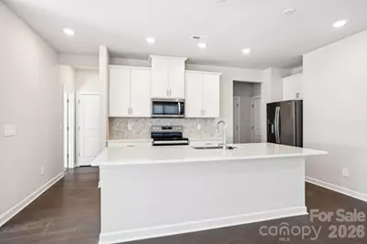 1523 31st Street NE, Conover, NC 28613 - Photo 6