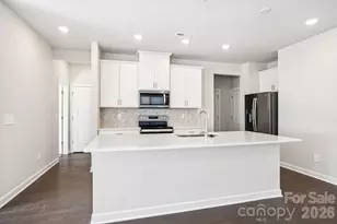 1523 31st St NE, Conover, NC 28613 - Photo 6