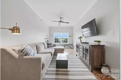 1410 4th Street Drive NW #304, Hickory, NC 28601 - Photo 6
