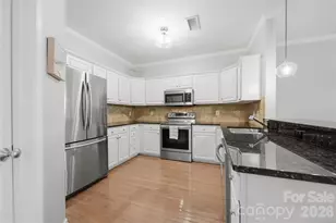 1410 4th St Dr NW, Hickory, NC 28601 - Photo 12