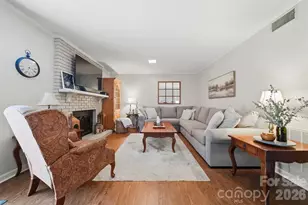 1330 5th St NE, Hickory, NC 28601 - Photo 8