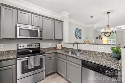 8935 Socata Way, Charlotte, NC 28269 - Photo 12