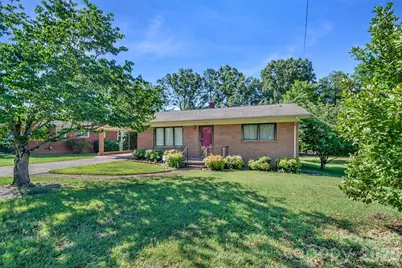 1340 E Cannon Avenue, Albemarle, NC 28001 - Photo 6