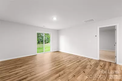 [Address not provided], Charlotte, NC 28262 - Photo 12