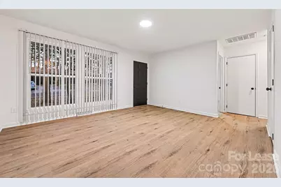 5001 Lakecrest Drive, Charlotte, NC 28215 - Photo 8