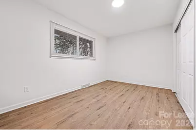 5001 Lakecrest Drive, Charlotte, NC 28215 - Photo 12
