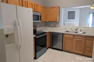 18474 Streamline Ct, Cornelius, NC 28031 - Photo 6