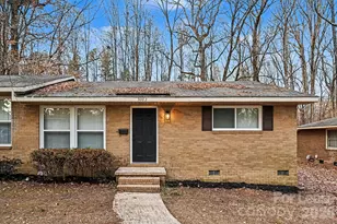 5003 Lakecrest Dr, Charlotte, NC 28215 - Photo 2