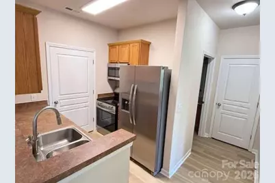 18001 Delmas Drive #2E, Cornelius, NC 28031 - Photo 6