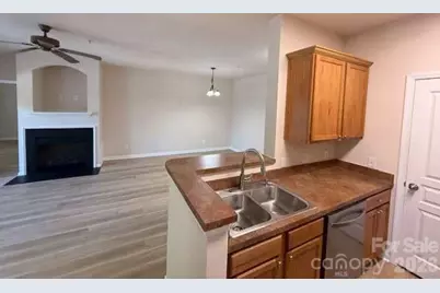 18001 Delmas Drive #2E, Cornelius, NC 28031 - Photo 8