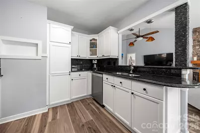 12716 Cumberland Crest Drive, Huntersville, NC 28078 - Photo 10