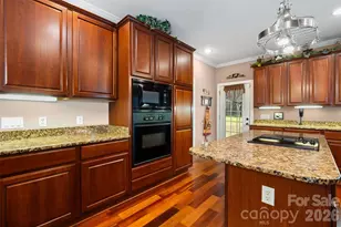 165 Sequoyah Dr, Waynesville, NC 28785 - Photo 8