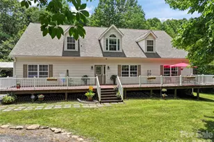 165 Sequoyah Dr, Waynesville, NC 28785 - Photo 1