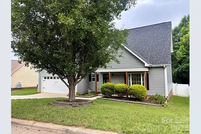 229 17th Avenue SE, Hickory, NC 28602 - Photo 2