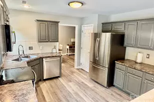229 17th Ave SE, Hickory, NC 28602 - Photo 8