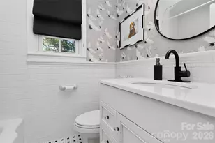 219 Wakefield Dr, Charlotte, NC 28209 - Photo 20