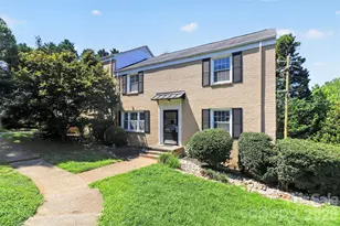 219 Wakefield Dr, Charlotte, NC 28209 - Photo 1