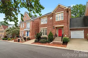 1120 Dilworth Crescent Row, Charlotte, NC 28203 - Photo 2