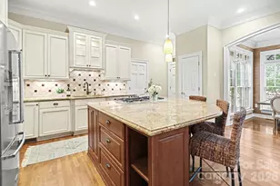 1120 Dilworth Crescent Row, Charlotte, NC 28203 - Photo 14