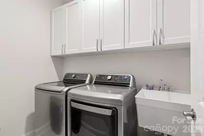8416 Festival Way, Charlotte, NC 28215 - Photo 36