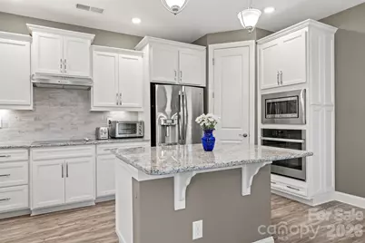 8416 Festival Way, Charlotte, NC 28215 - Photo 20