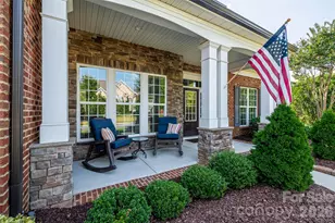 10306 Waxhaw Manor Dr, Waxhaw, NC 28173 - Photo 2