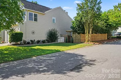 10731 Northgate Trail Drive, Charlotte, NC 28215 - Photo 32