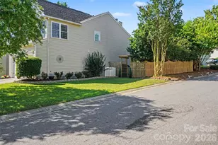 10731 Northgate Trail Dr, Charlotte, NC 28215 - Photo 32