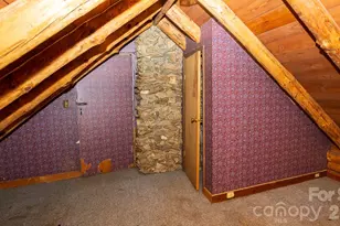 305 Melanie Ln, Black Mountain, NC 28711 - Photo 10