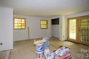 305 Melanie Ln, Black Mountain, NC 28711 - Photo 20