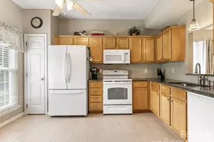 1000 Kerry Greens Dr, Matthews, NC 28104 - Photo 6
