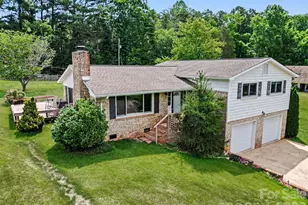 7107 Rolling Hills Dr, Sherrills Ford, NC 28673 - Photo 1