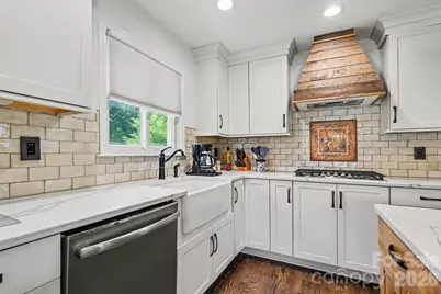 7107 Rolling Hills Drive, Sherrills Ford, NC 28673 - Photo 22