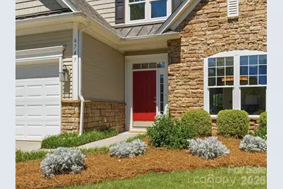 6747 Fieldstone Manor Drive, Matthews, NC 28105 - Photo 2