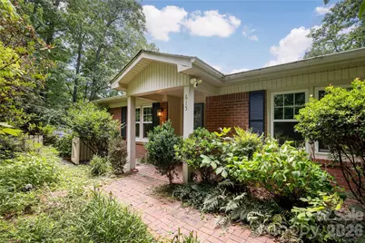 615 Goldview Drive, Hendersonville, NC 28791 - Photo 2