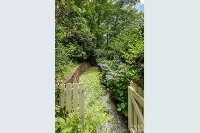 615 Goldview Drive, Hendersonville, NC 28791 - Photo 36