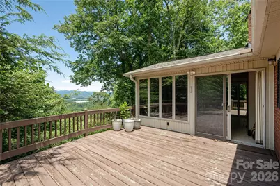 615 Goldview Drive, Hendersonville, NC 28791 - Photo 20