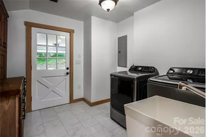 86 Holiday Drive, Hendersonville, NC 28739 - Photo 18