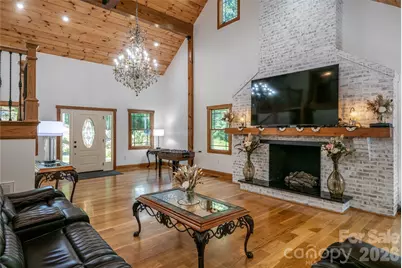 86 Holiday Drive, Hendersonville, NC 28739 - Photo 6