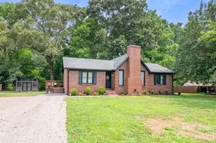 2406 Bearskin Ln, Monroe, NC 28110 - Photo 2