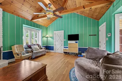 404 Fairview Drive, Lexington, NC 27292 - Photo 2