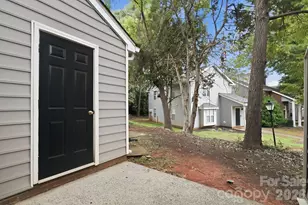 2954 Iron Gate Ln, Charlotte, NC 28212 - Photo 28
