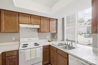 2954 Iron Gate Lane, Charlotte, NC 28212 - Photo 6