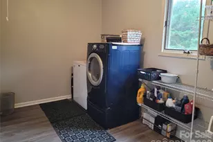 318 Rutledge Rd, Mount Holly, NC 28120 - Photo 24