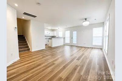 2049 Flushing Court, Charlotte, NC 28215 - Photo 2