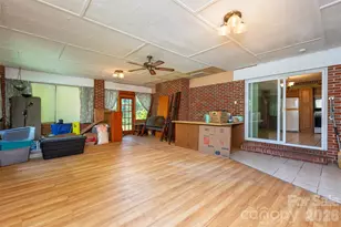 637 Fisher Ln, Marshall, NC 28753 - Photo 16