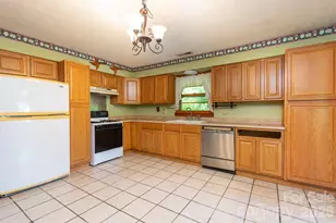 637 Fisher Ln, Marshall, NC 28753 - Photo 12