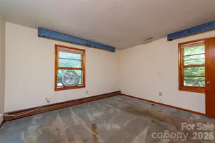 637 Fisher Ln, Marshall, NC 28753 - Photo 20