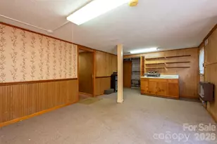 637 Fisher Ln, Marshall, NC 28753 - Photo 28