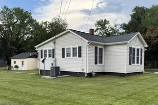 108 Fletcher St, Morganton, NC 28655 - Photo 2